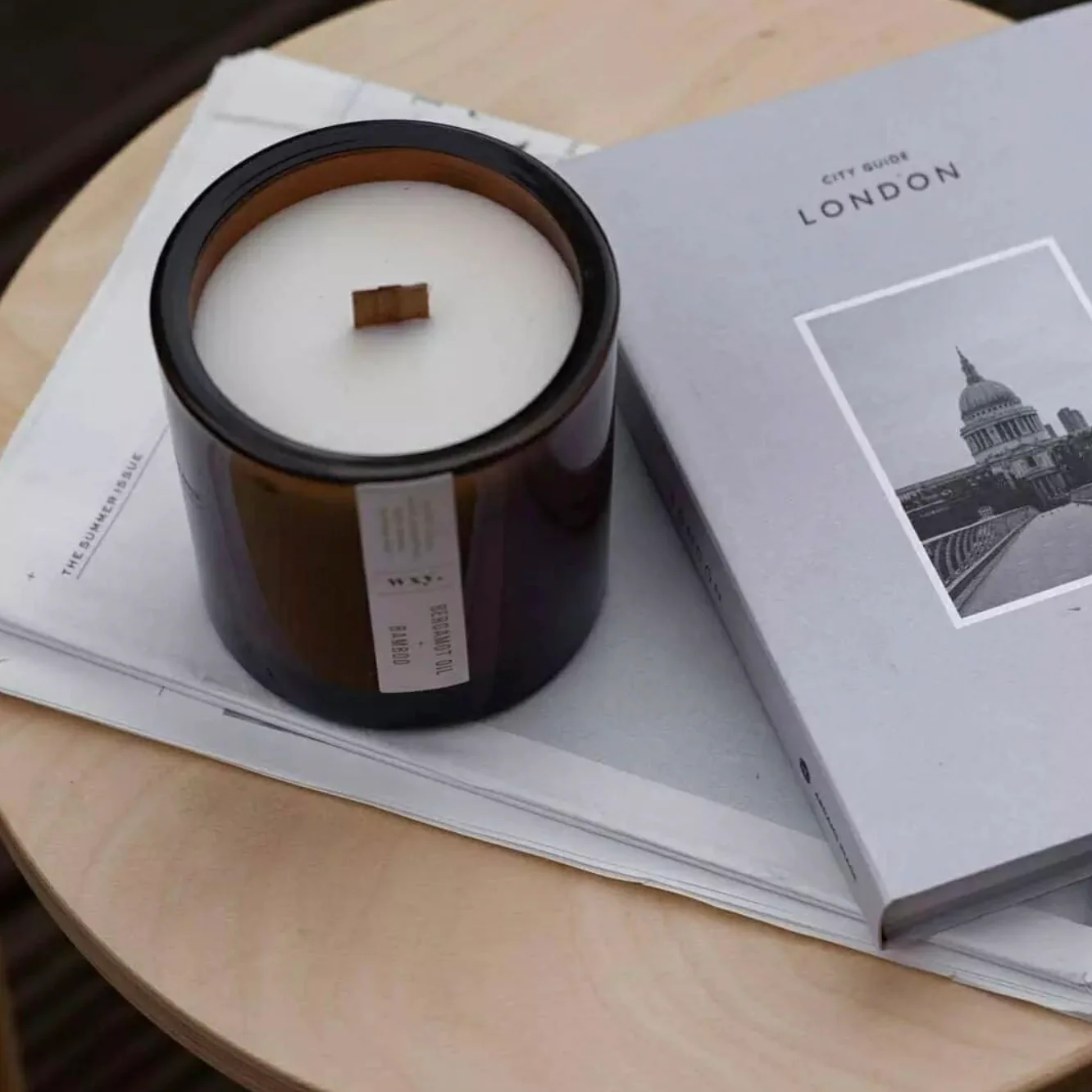 Big Amber Scented Candle WXY - Image 4