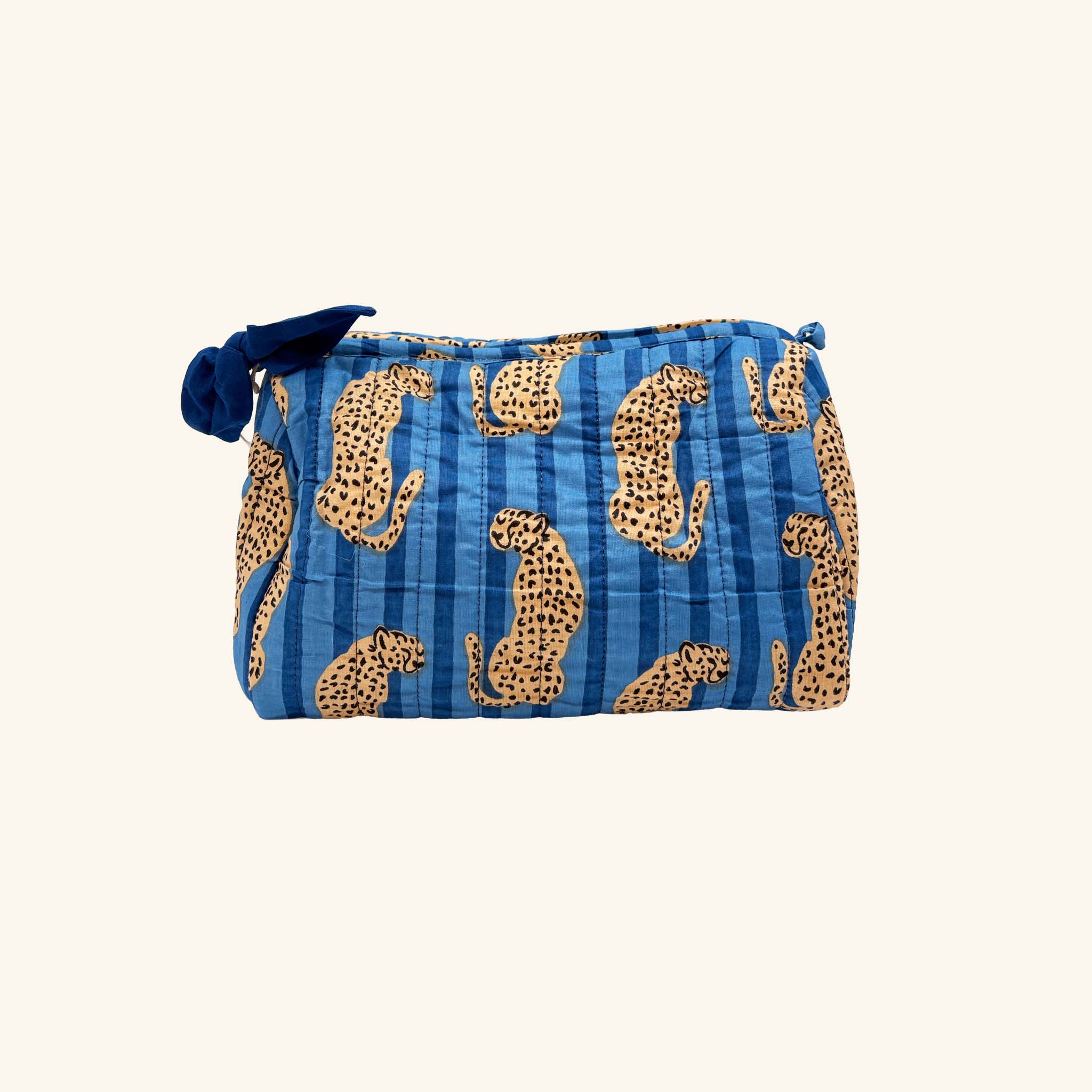 Leopard Wash Bag - Image 14