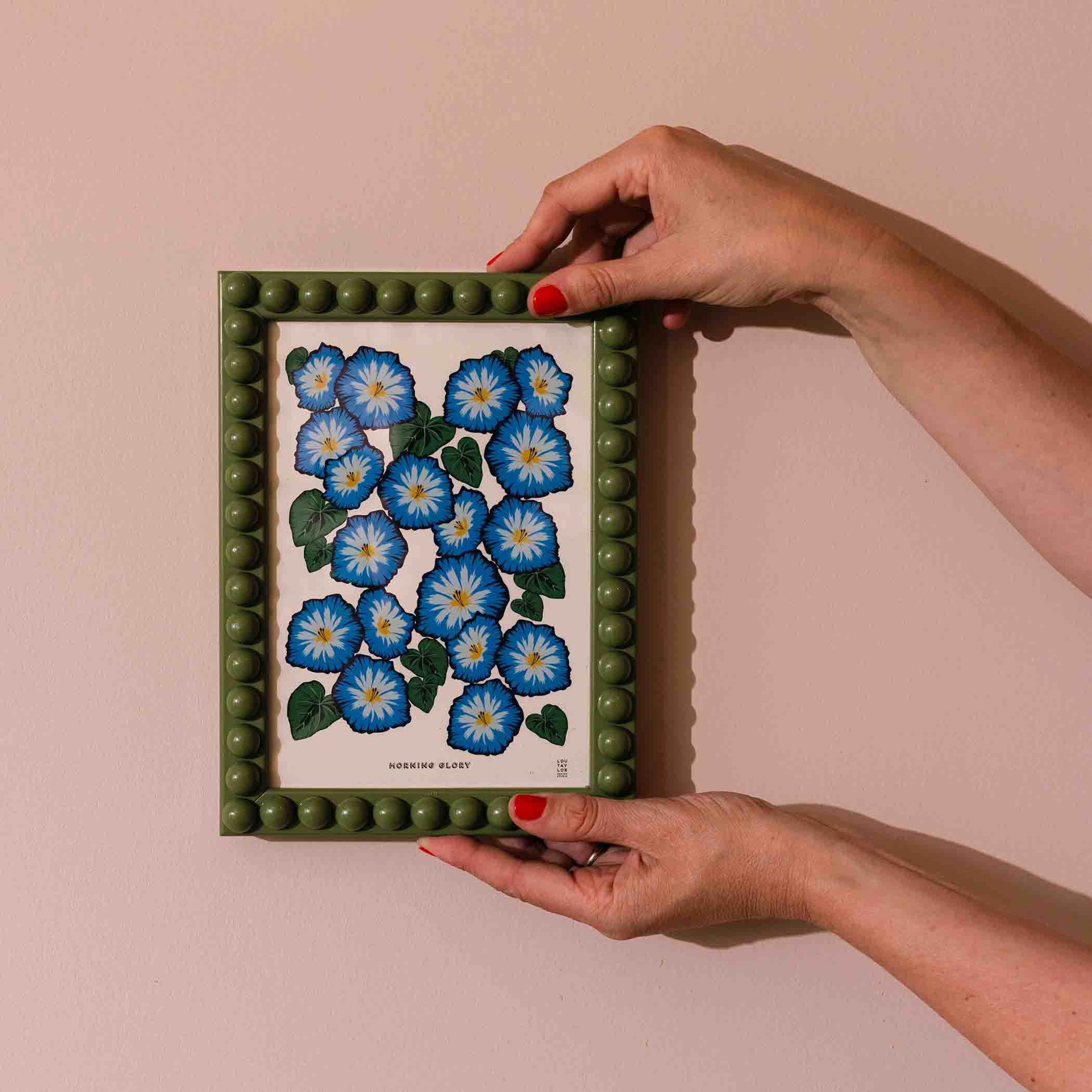 Painted Lacquered Bobbin Picture Frame - Image 3